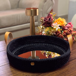 Bandeja Artesanal Tejida a Mano con Base Espejada en Acrílico – Diseño Elegante y Sofisticado